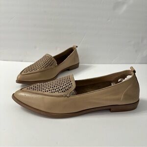 Bueno Tan Loafers Perforated Minimalist Leather Office Career Size 42 Quiet Lux